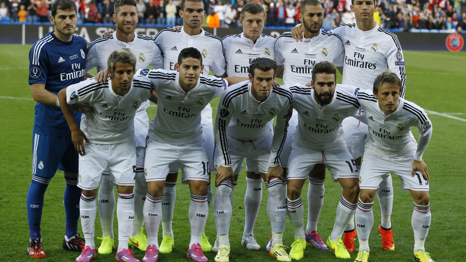 莱斯特城主场氛围热烈，球迷支持不减，莱斯特城队史首夺足总杯